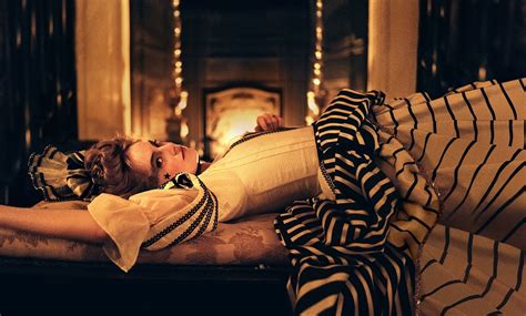emma stone aznude|Emma Stone Breasts Scene in The Favourite .